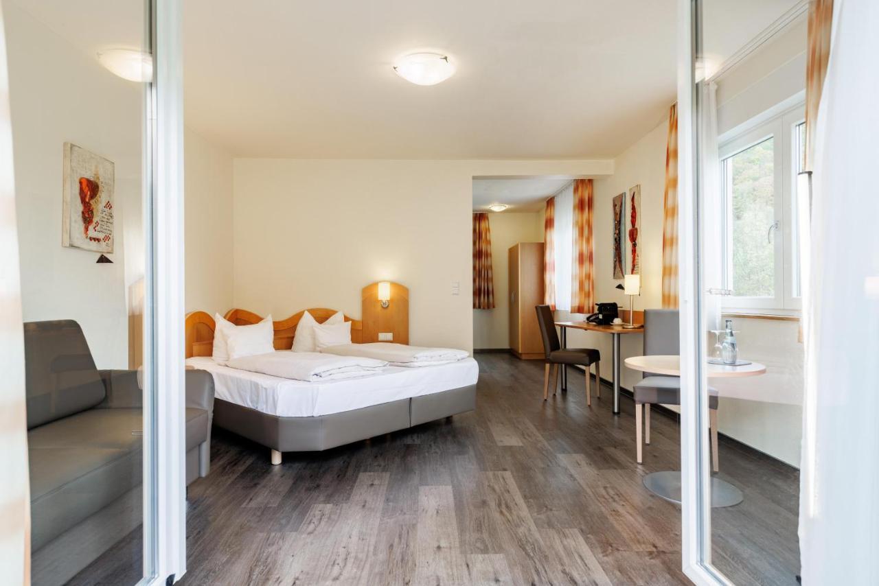 Hotel Restaurant Talblick Bad Ditzenbach Eksteriør billede