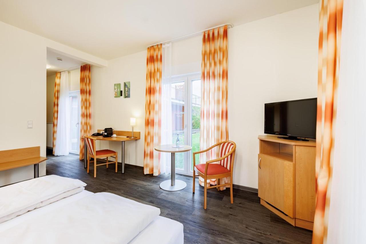Hotel Restaurant Talblick Bad Ditzenbach Eksteriør billede