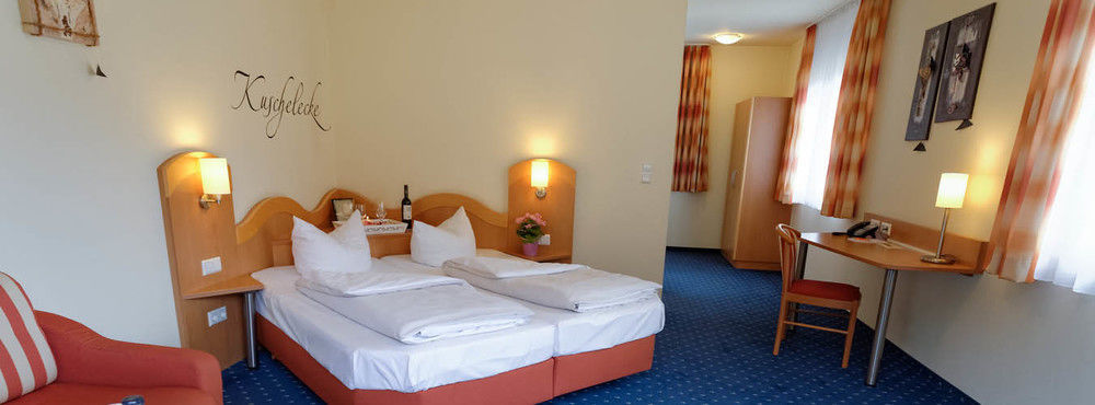 Hotel Restaurant Talblick Bad Ditzenbach Eksteriør billede
