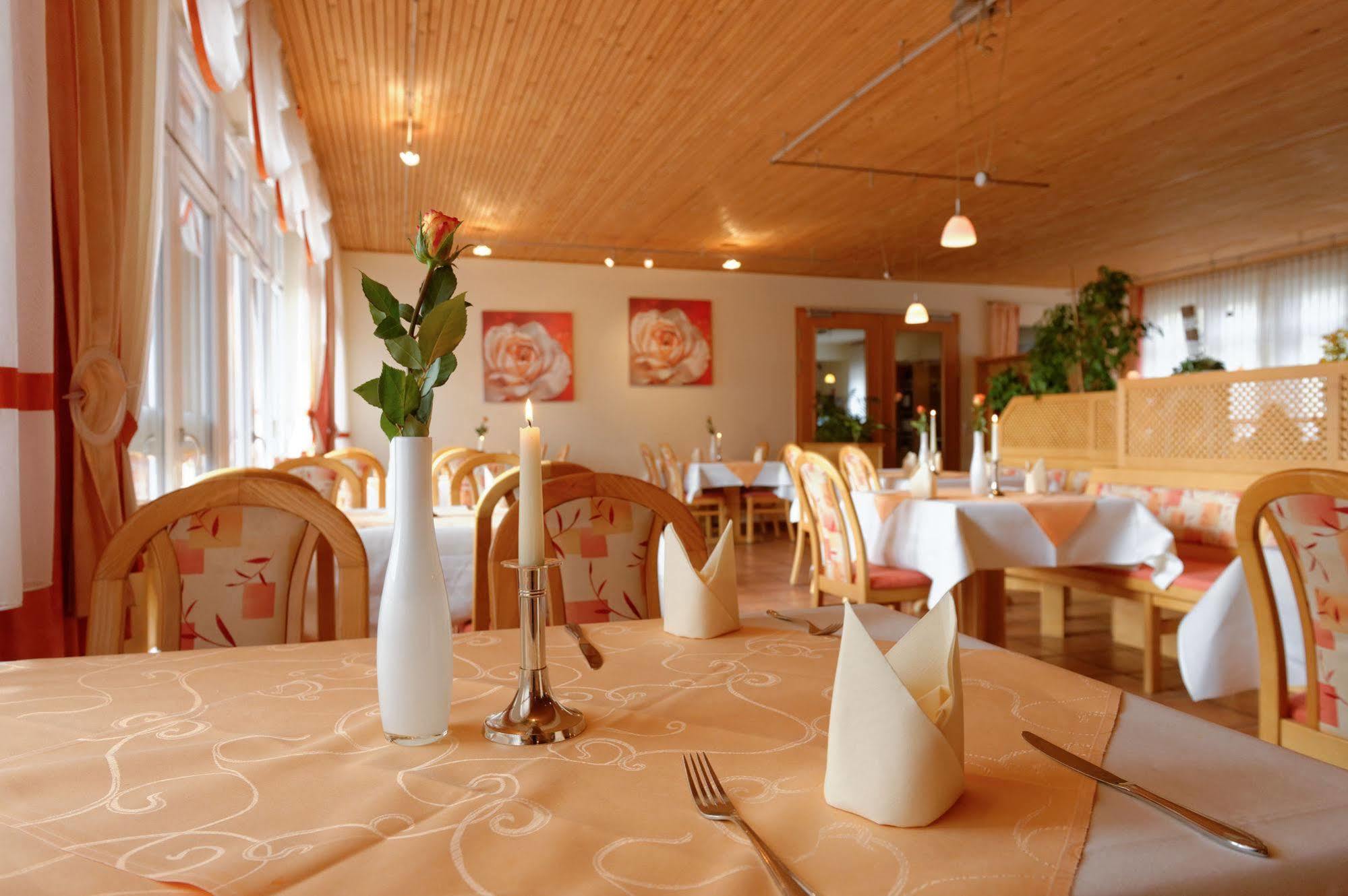 Hotel Restaurant Talblick Bad Ditzenbach Eksteriør billede